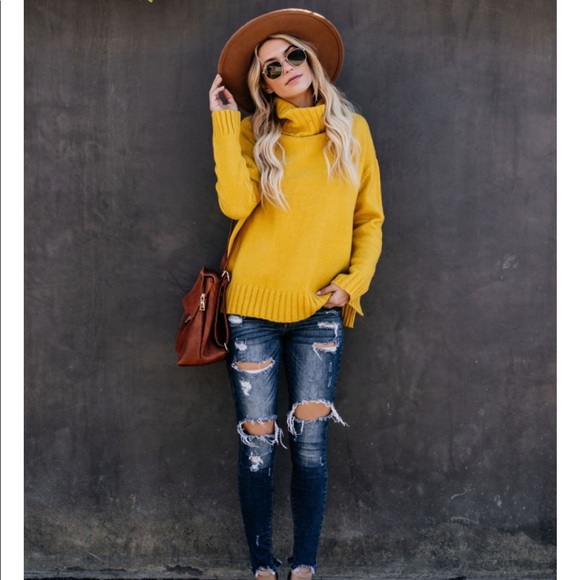 KIKO Chunky Turtleneck Sweater - Picture 8 of 8